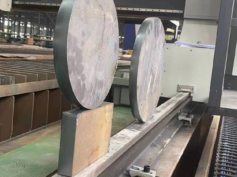 CNC High-Precision Double-Head Plasma Cutting Machine4